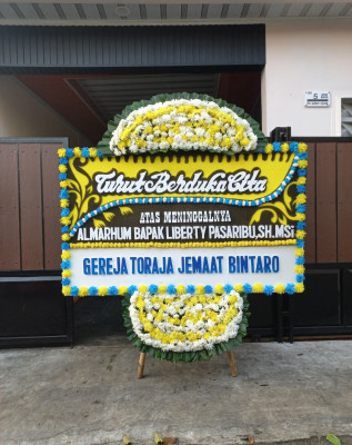 Papan Bunga Duka di Padaido